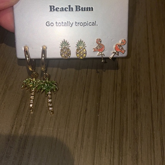 Earrings - Picture 4 of 6